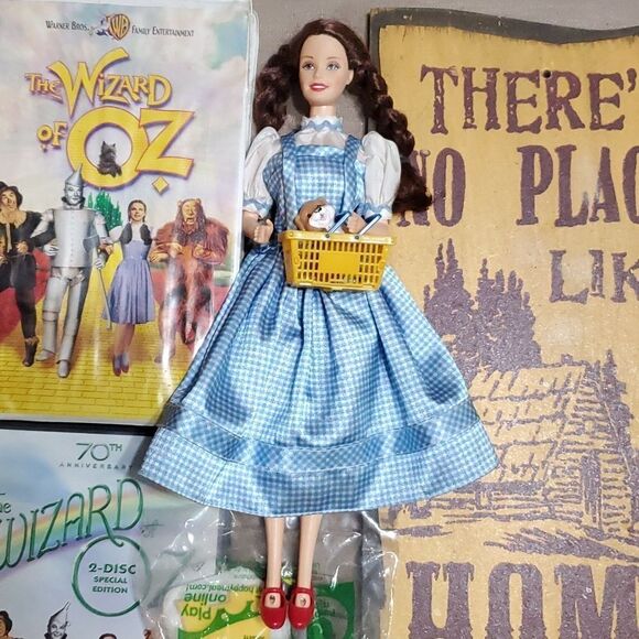 Super cool Dorothy, Wizard of Oz DVD, VHS, no place like home sign Tin man toy - Picture 3 of 15
